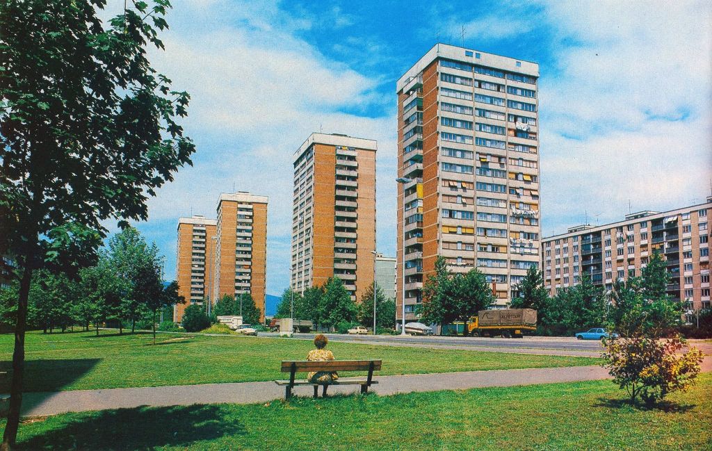 Knežija, pogled sa Srednjaka oko 1980. godine
